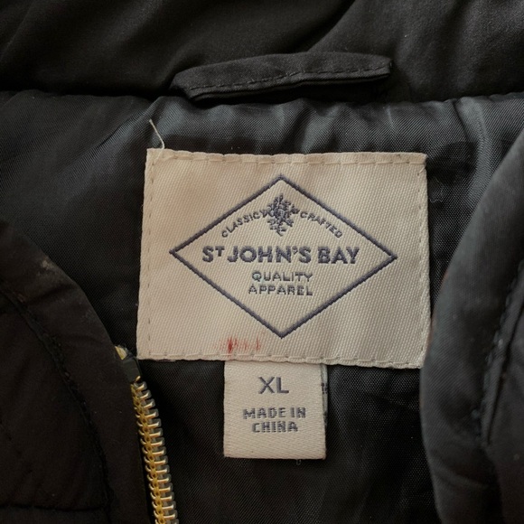 Black Vest - Picture 2 of 2